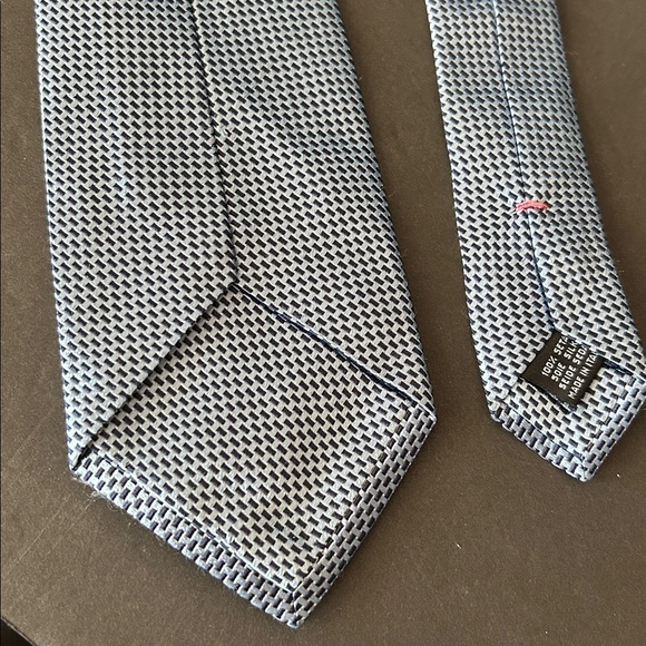 Elegant Escada Blue Men's Tie - Picture 9 of 11